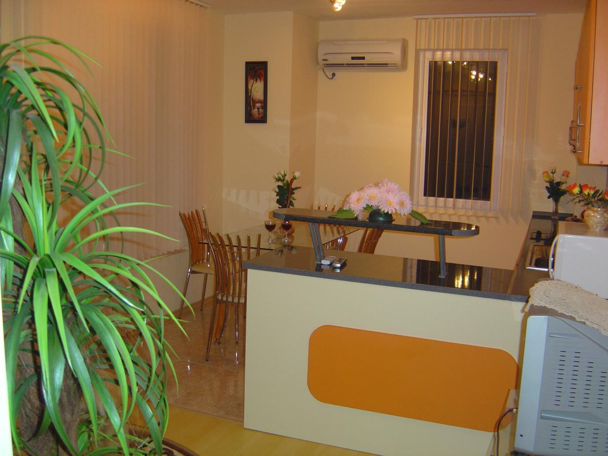 סבטי ולאס Casa Brava 2 Apartments מראה חיצוני תמונה